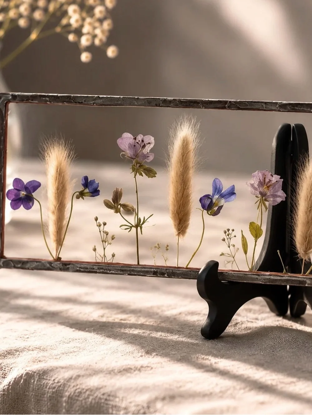 Meadowline botanical frame